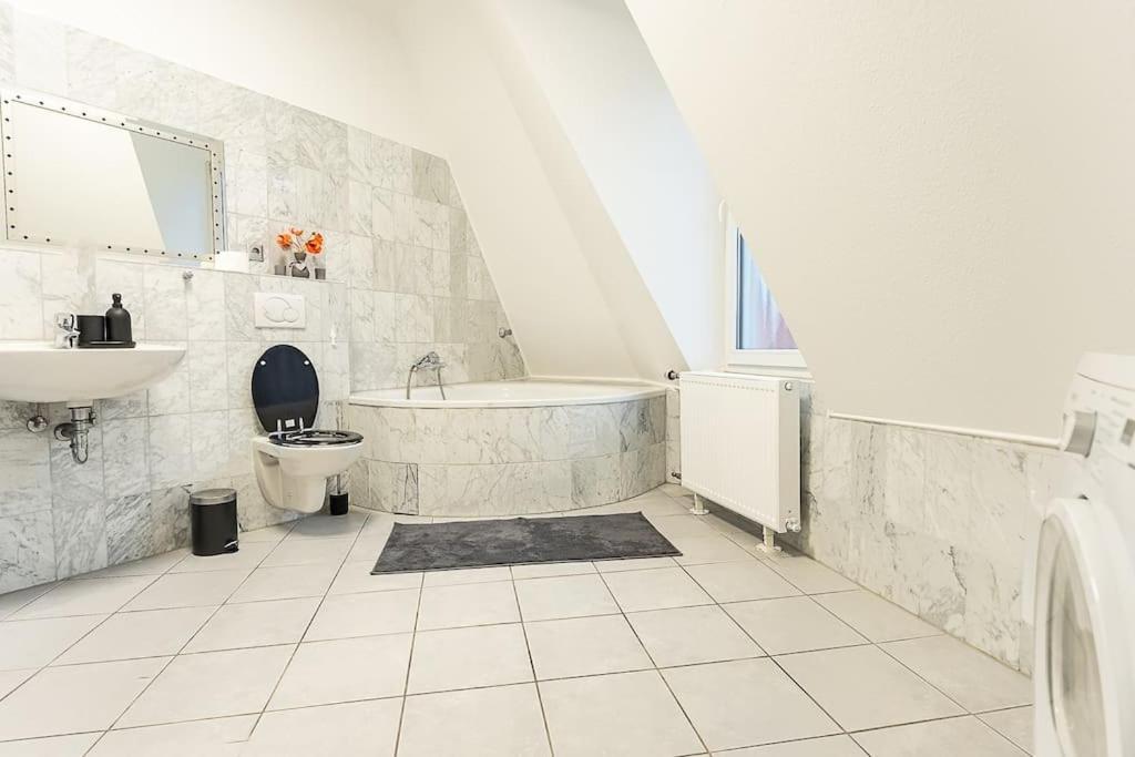 Loft Mit Billard-Tisch Und Ps4 Apartman Wuppertal Kültér fotó